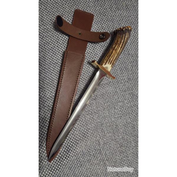 Etui en cuir pour dague de chasse, FABRICATION ARTISANALE