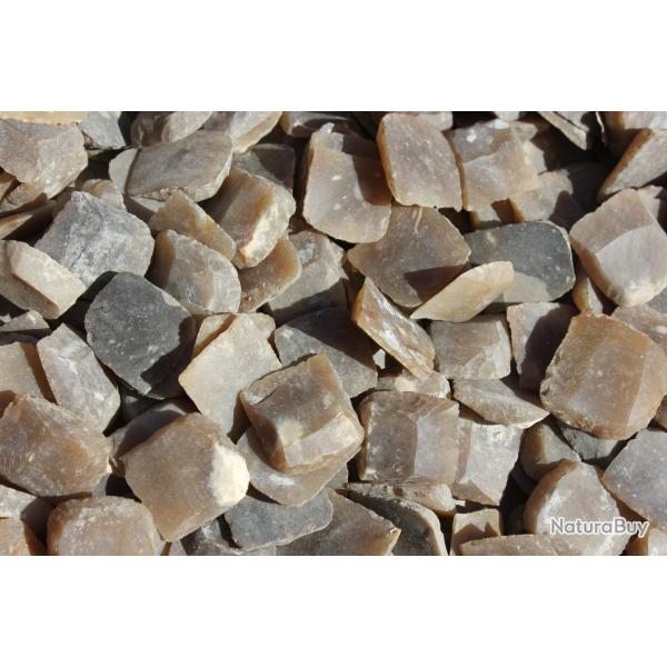 Lot de deux silex blonds / pierres d'poque, blondes du Berry pour 1777 An IX etc...