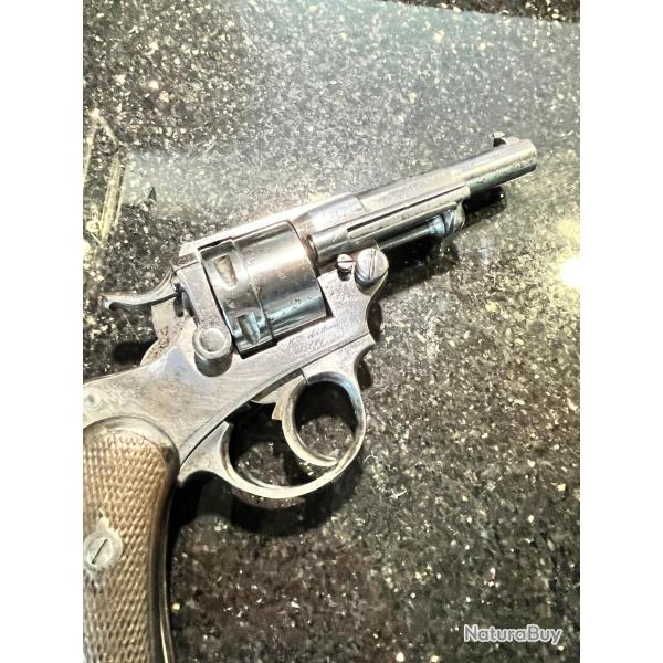 Revolver chamelot DELVIGNE 1873- CALIBRE 11MM 73