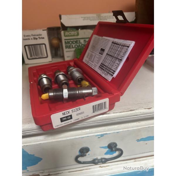 jeu d'outil Forester complet neuf utilis� ( 500 balles environ )