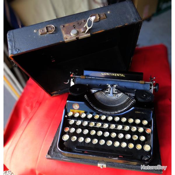 Ancienne machine  crire portative