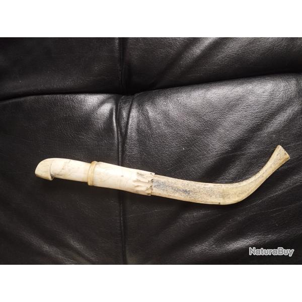 COUTEAU INUITE ou LAPON  AVEC GRAVURE