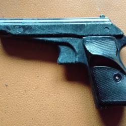 Pistolet factice en caoutchouc.