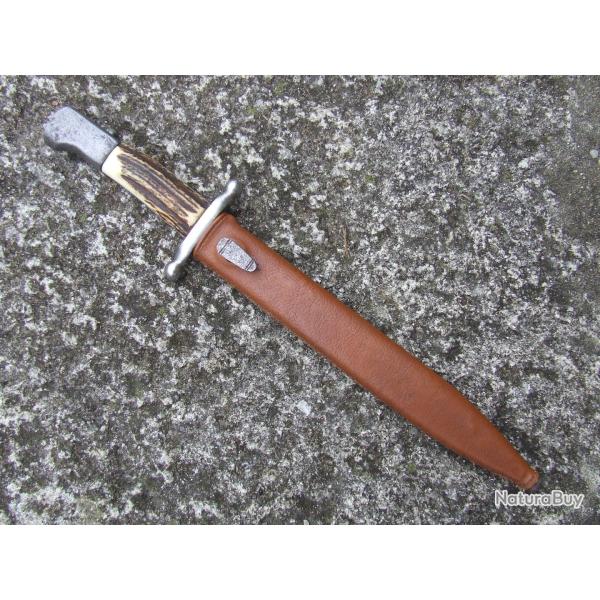 DAGUE DE CHASSE ARTISANALE SUR BASE DE BAIONNETTE