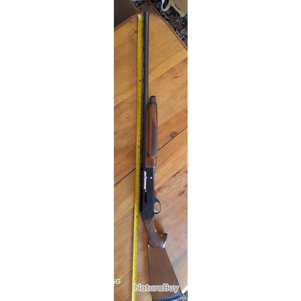 Fusil semi automatique calibre  12 / 76  STOEGER MODEL 2000 avec ses 4 chocs