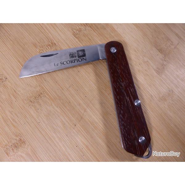 Couteau pliant type colonial PRADEL BROSSARD "Le Scorpion" HUGO PRATT TB �tat