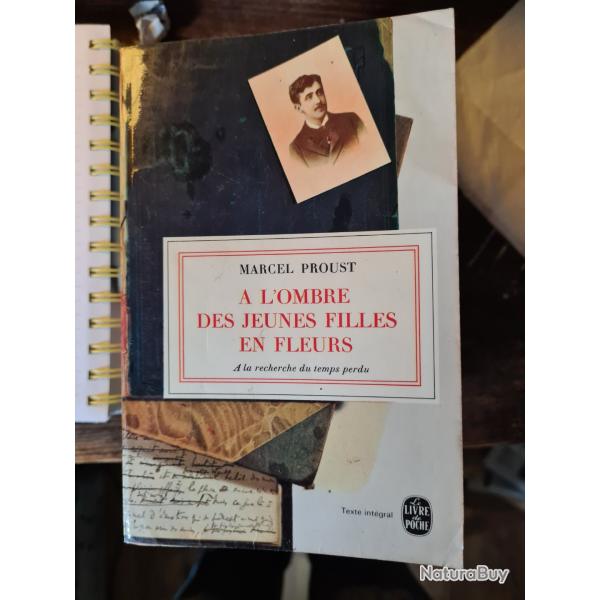A l'ombre des jeunes filles en fleurs Marcel Proust livre de poche