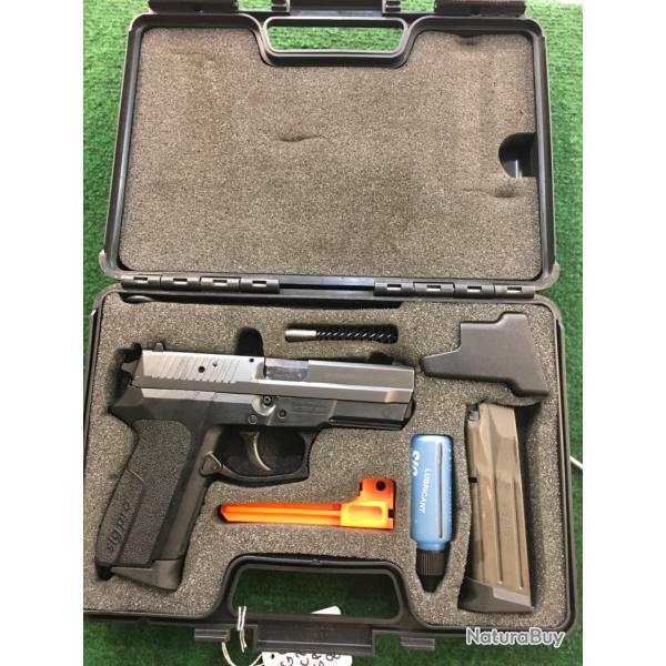 Pistolet semi auto Sig Sauer Sig pro SP2022 calibre 9x19 avec 2 chargeurs et mallette
