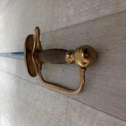 &Eacute;p&eacute;e d' officier mod&egrave;le 1816 donn&eacute; par le roi