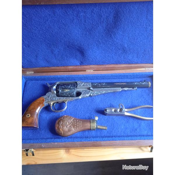 1858 Uberti luxe grav� calibre 44