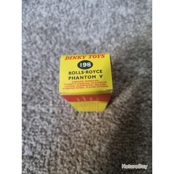 Voitures miniatures. Dinki Toys.