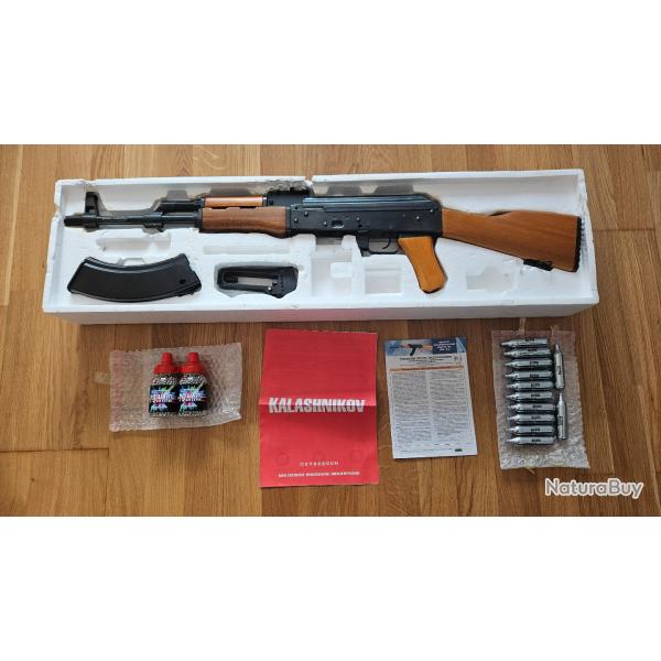 KALASHNIKOV AK47 4,5mm CO2 CYBERGUN
