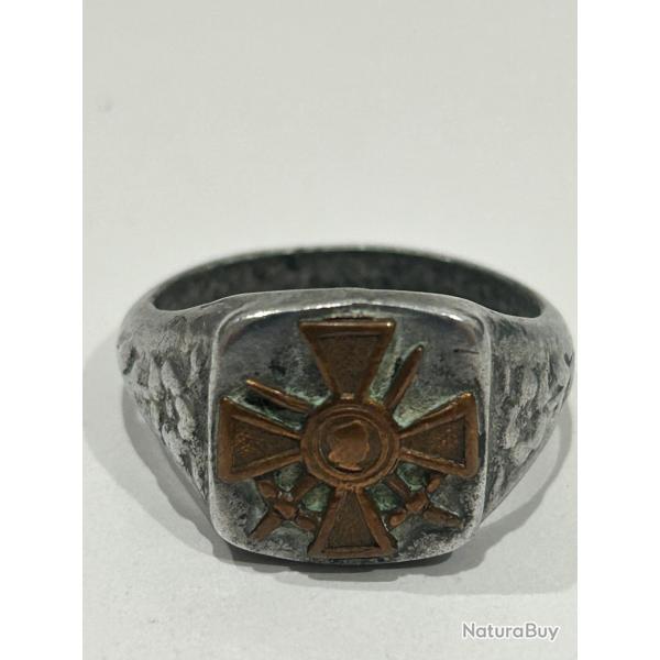 BAGUE CROIX DE FER