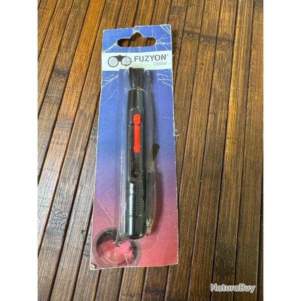 STYLO DE NETTOYAGE D'OPTIQUE DE VIS�E MARQUE FUZION OPTICS Neuf