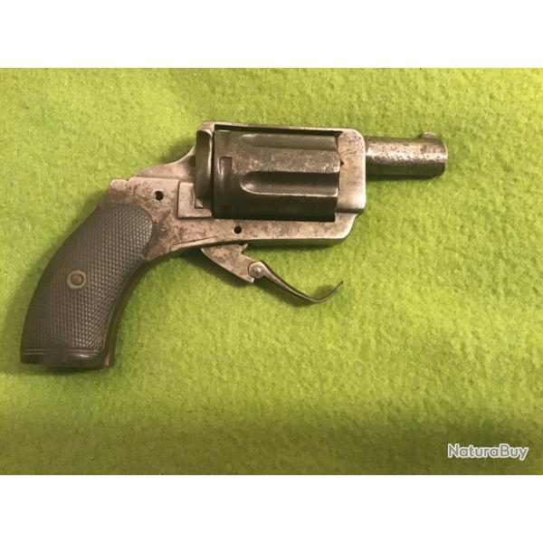 REVOLVER TYPE VELODOG CAL 6 mm VELODOG