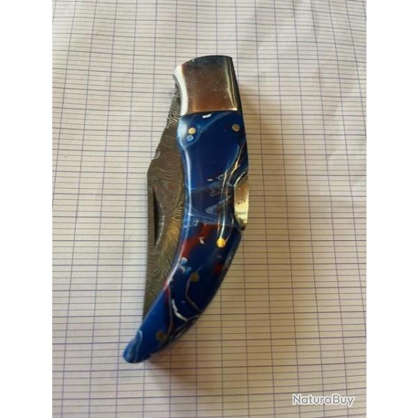 couteau lame damas manche bleu  (NOL)