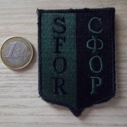 &eacute;cusson obsol&egrave;te !!! insigne militaire SFOR (vert et noir) OPEX Bosnie