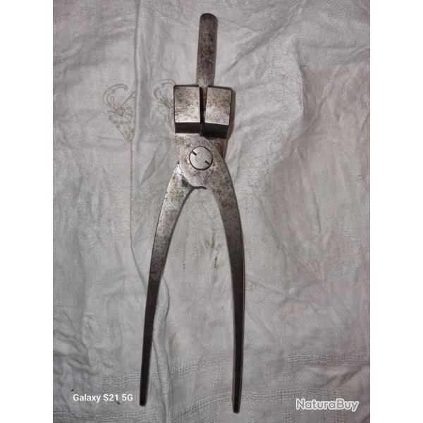 Moule a balles pour balles ogivales 11mm