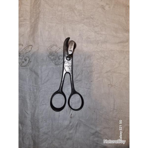 Ciseau coupe cartouche de chasse