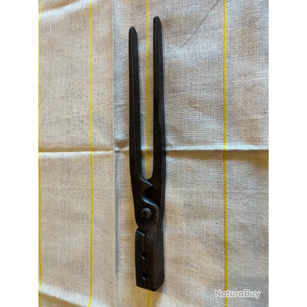 un ancien moule a balles d'poque 19 me sicle