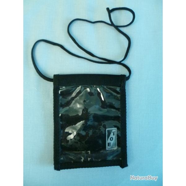 Porte-carte / badge professionnel tour de cou en cordura noir de marque TOE