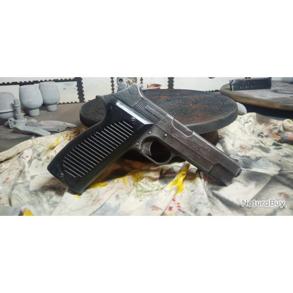 replique de mac 50 avec marquages, monobloc