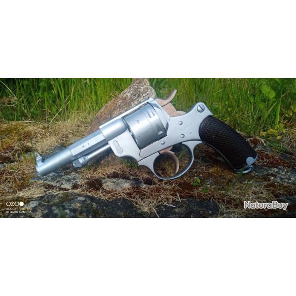 replique du revolver chamelot delvigne 1973 marquages, semi manoeuvrable