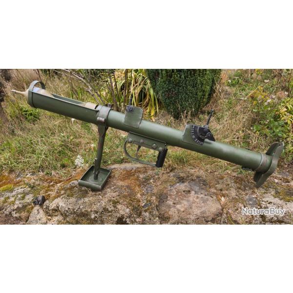 replique du mortier de PIAT avec marquages, manoeuvrable