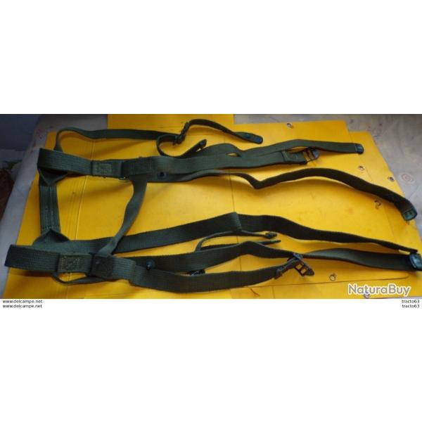 ARMEE AMERICAINE U.S : SANGLE DE L'ARMEE AMERICAINE AVEC  TAMPON BIEN VISIBLE , CETTE SANGLE PERME