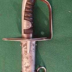 Ep&eacute;e de cavalerie lourde  Anglaise  modele de 1796 sign&eacute;e par Woolley & C.