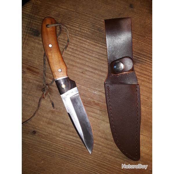 couteaux de chasse rando foret