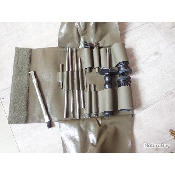 Trousse, KIT DE NETTOYAGE POUR STG 90, FASS 90 - AR15 - Pas courant. Calibre 5,56