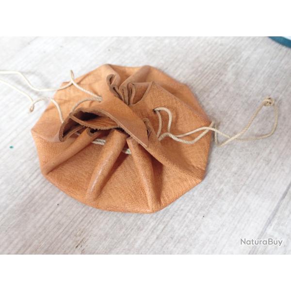 Bourse en cuir pour transport de pi�ces d�tach�es des mousqueton Rubin Schmidt ou pistolet suisse