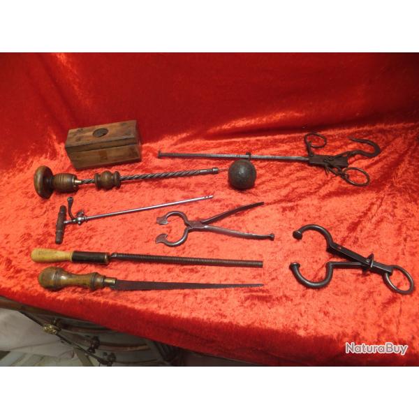 Balance romaine, coupe sucre, Mouchette, vrille, filires bois.                               (B)