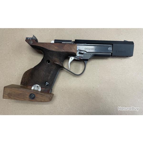 Pistolet Unique DES/69-U 22.lr (2)