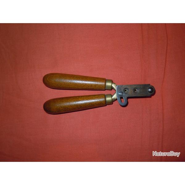MOULE A BALLE DE COFFRET LAITON ET MANCHE EN BOIS CAL 44 POUR DEUX BALLES RONDE EN BON ETAT