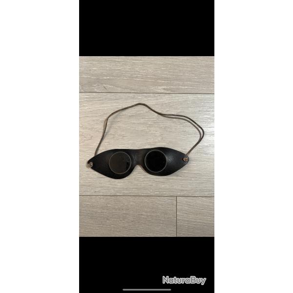 une paire de lunettes allemande anti �blouissement