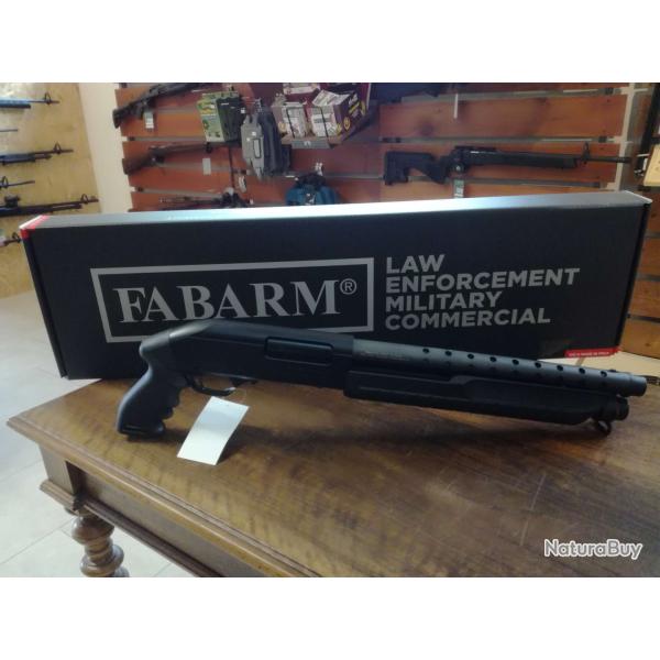 fusil a pompe Fabarm Martial , 12/76 ultrashort