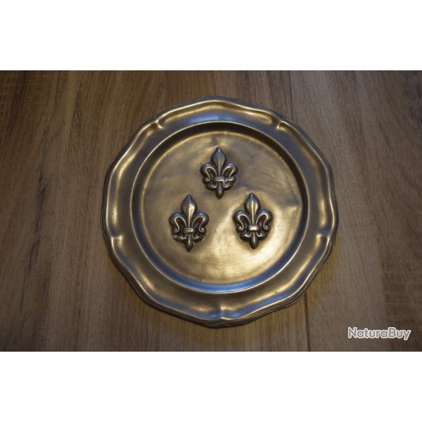 Assiette en Etain Ancienne 2