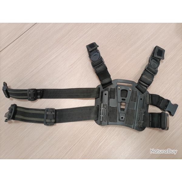 Plateforme de cuisse Blackhawk! Occasion trs bon tat.