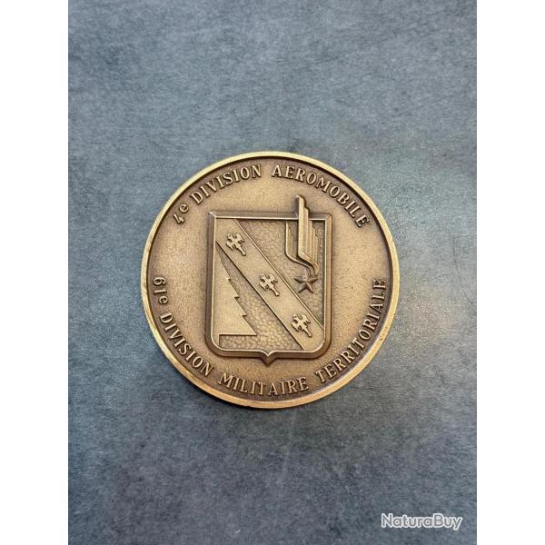 M�daille de table "4e Division A�romobile - 6e Division Militaire Territoriale" Arm�e Fran�aise