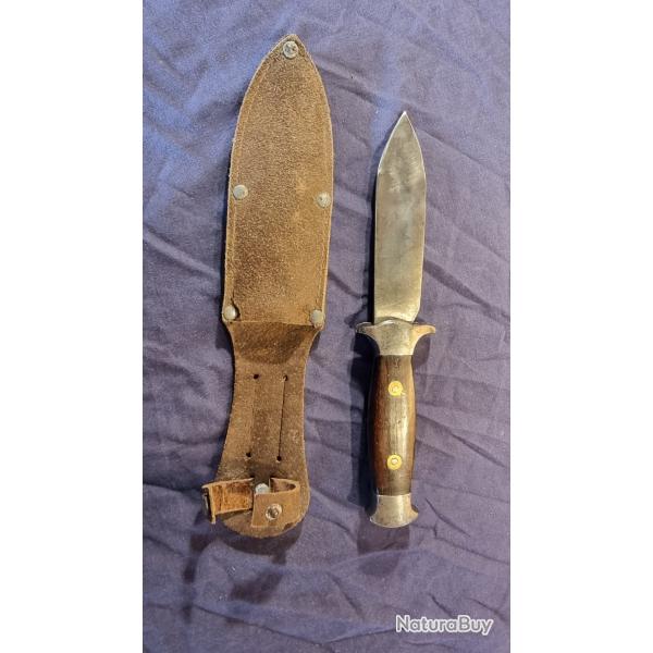 Poignard de type chasse lame marque Les Deux Diables - poigne bois + tui cuir