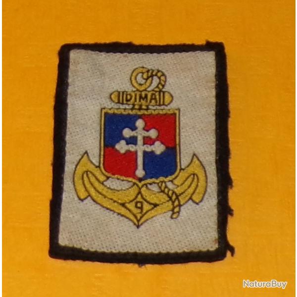 9� Division d'Infanterie de Marine, fond blanc, type 2546, 60 � 65 mm ,� ETAT VOIR PHOTO . POUR TOUT