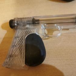 Pistolet Pneumatir des ann&eacute;es 1960.