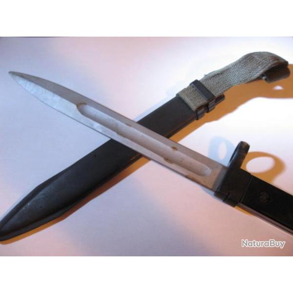 BAIONNETTE AK47, EST ALLEMANDE