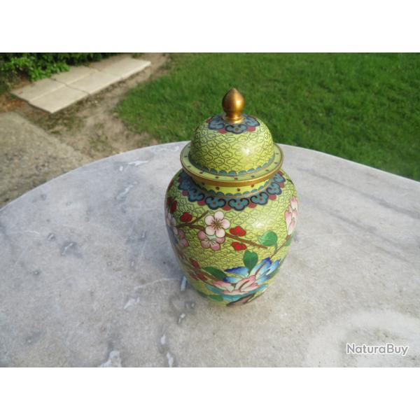 Vase de forme balustre/potiche en �mail cloisonn� a d�cor d'oiseau et de fleurs - ASIE (XX�)