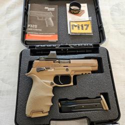 pistolet Sig Sauer P 320 M17 et Rom&eacute;o 1 pro