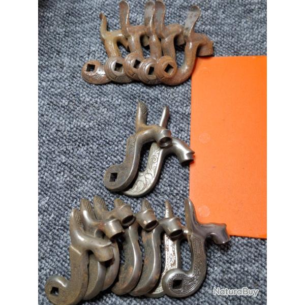 Lot de chiens poudre noire (15 pices) ( ref int B7)