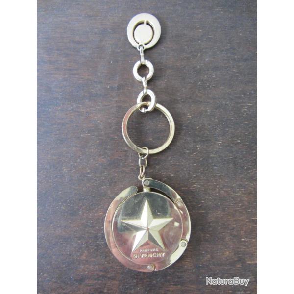 Porte cl�s/Accroche sac Givenchy