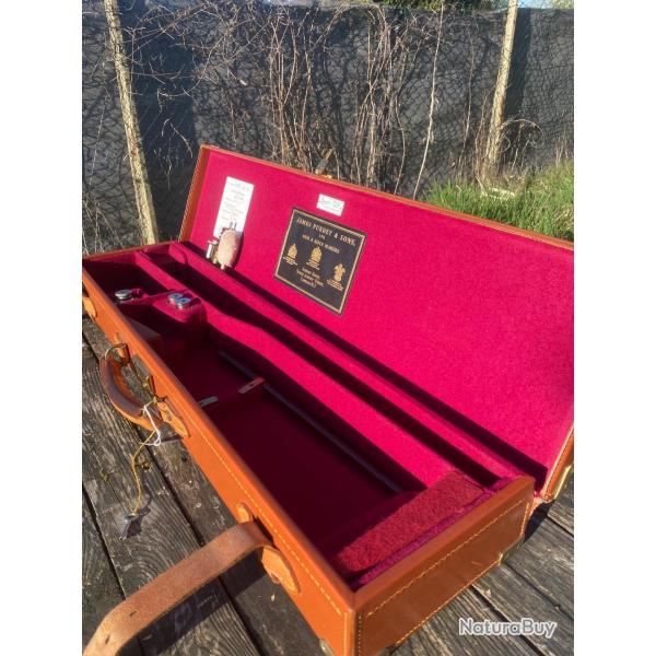 PURDEY AND SONS MALETTE EN CUIRE FEUTR�, accessoires d'entretiens.